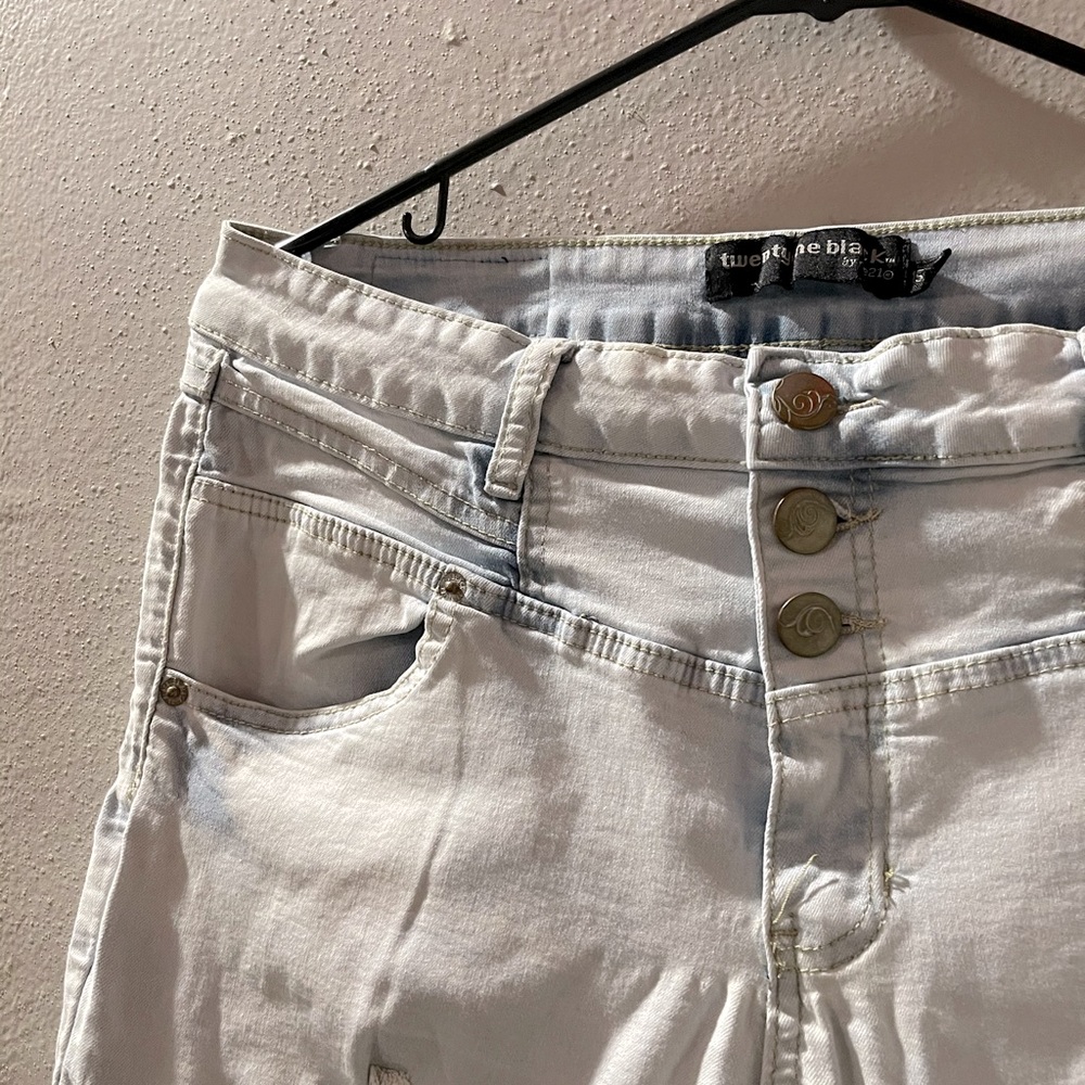 Forever 21 Ripped Jeans - Picture 5 of 11